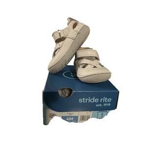 Stride Rite soft motion Kiki 2.0 First walking shoe